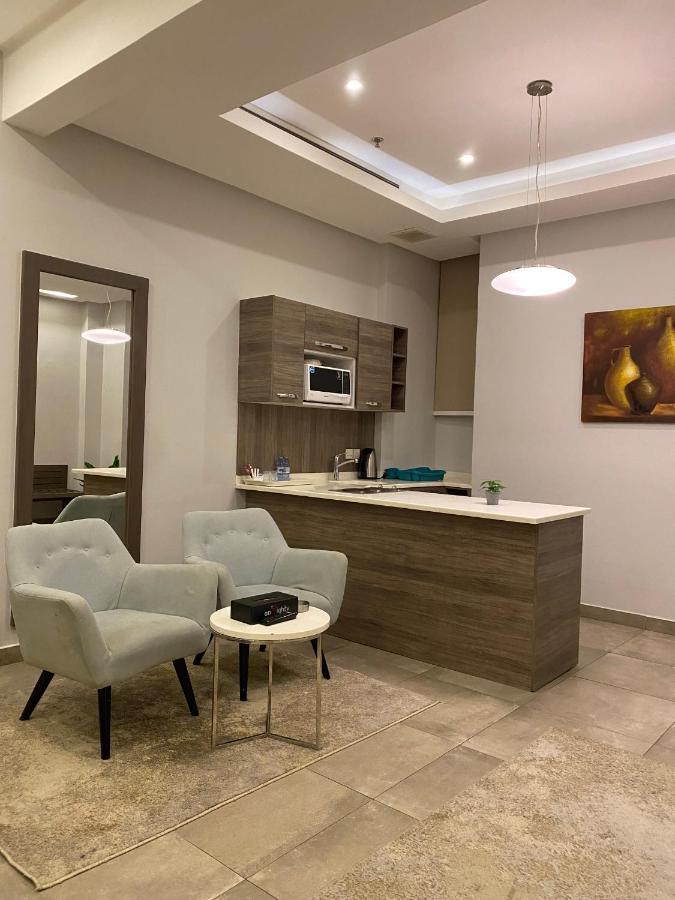 180 Degrees Almalqa Hotel 4*