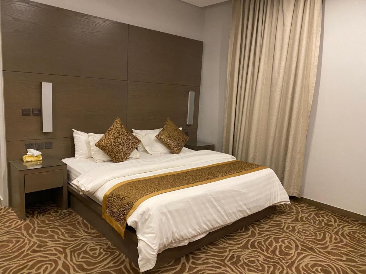 180 Degrees Almalqa Hotel