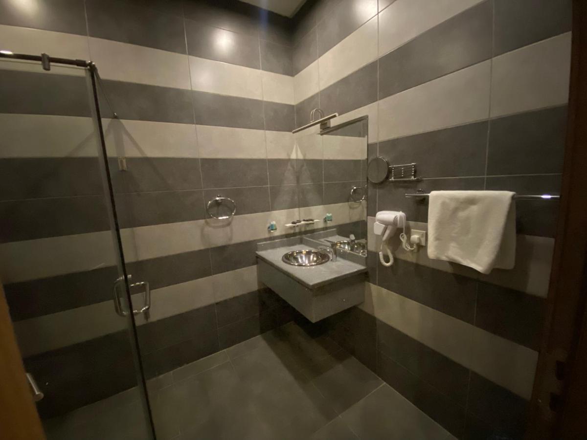 Hotel 180 Degrees Almalqa