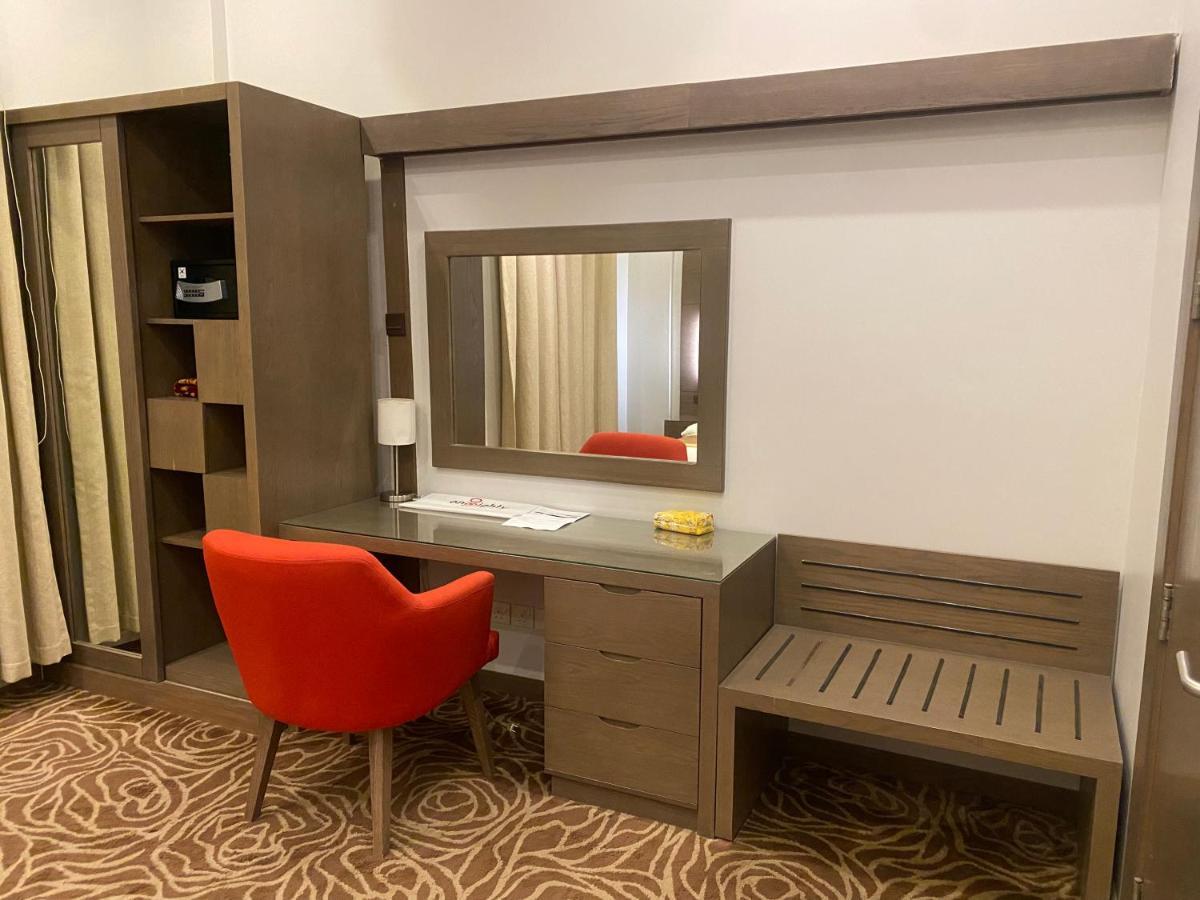 180 Degrees Almalqa Hotel 4*